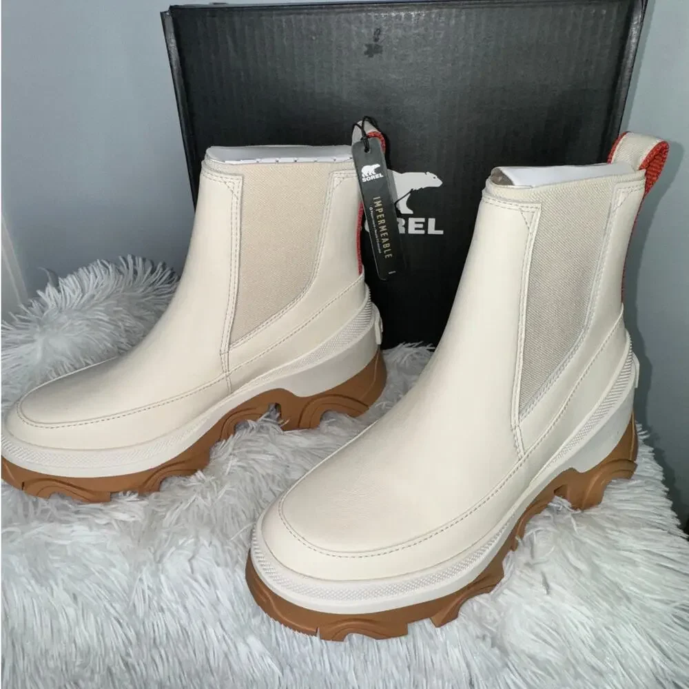 SOREL Hi-Line Chelsea Boot Size 5.5 NEW